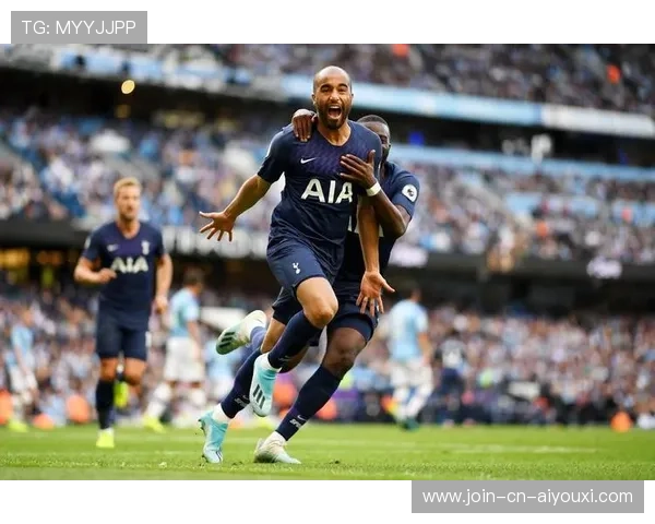 曼城中路渗透配合形成进攻机会