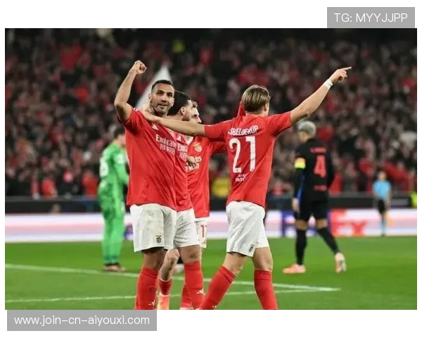 本菲卡速度优势显现：边路连线铸就威胁球