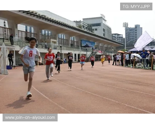 田径一号选手独走全场：书写不凡的荣耀与梦想